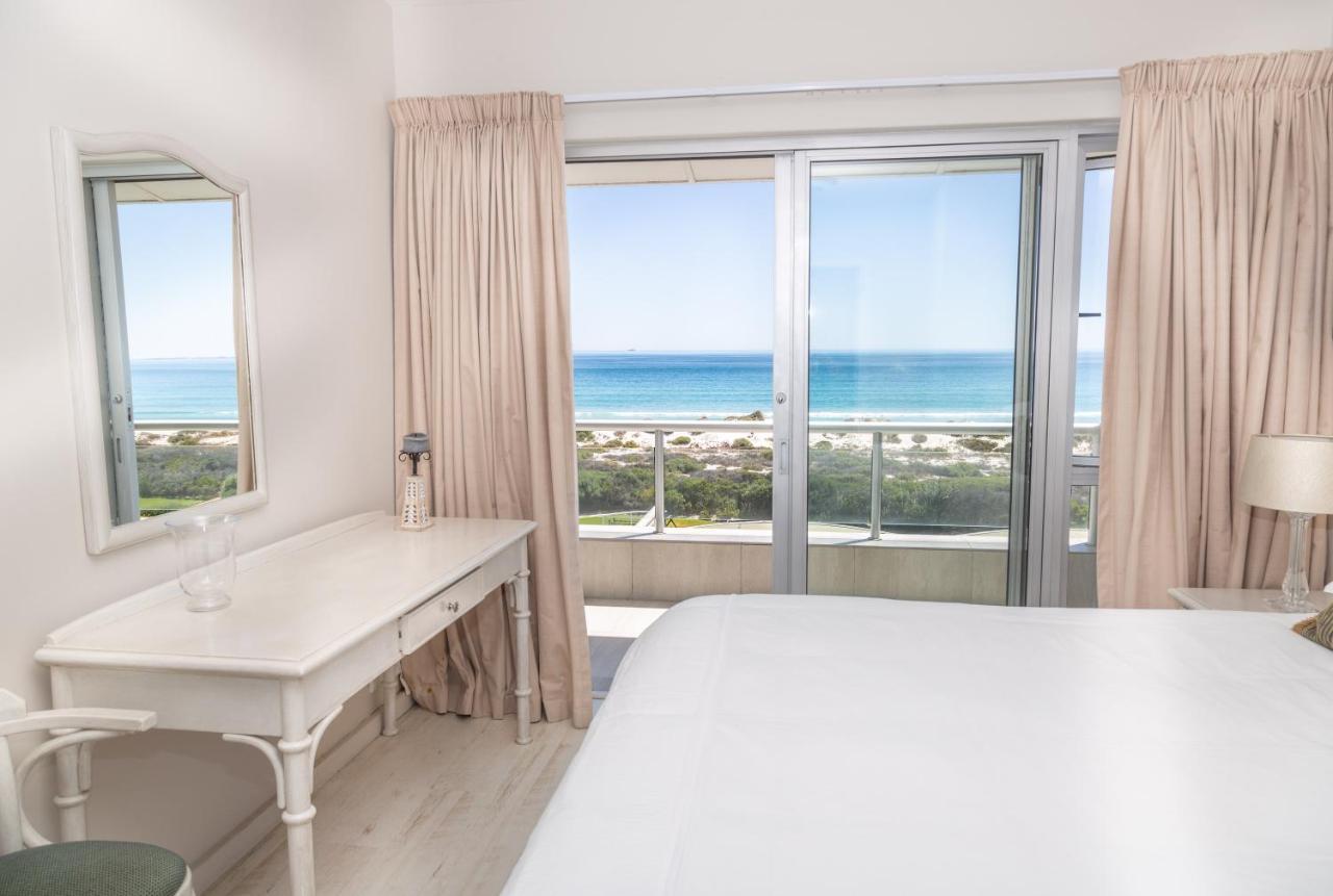 Luxury Private Beachfront 2 Bedroom Dolphin Apartment, Blouberg, Cidade Do Cabo Exterior foto